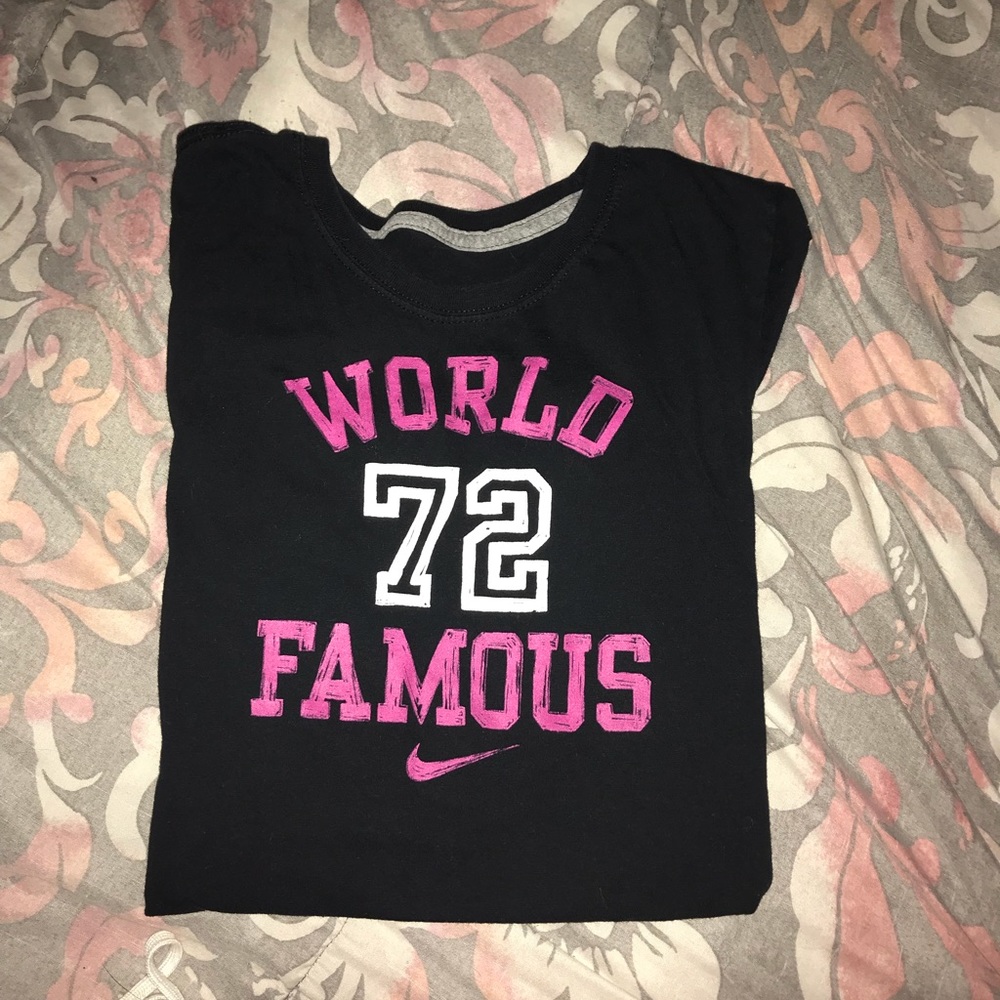 Nike Tee Slim Fit Medium